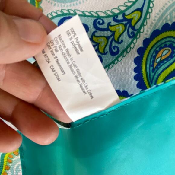 Set of 4 Blue/Green Paisley Placemats~Unused, Outdoor Ready!! - Picture 3 of 5